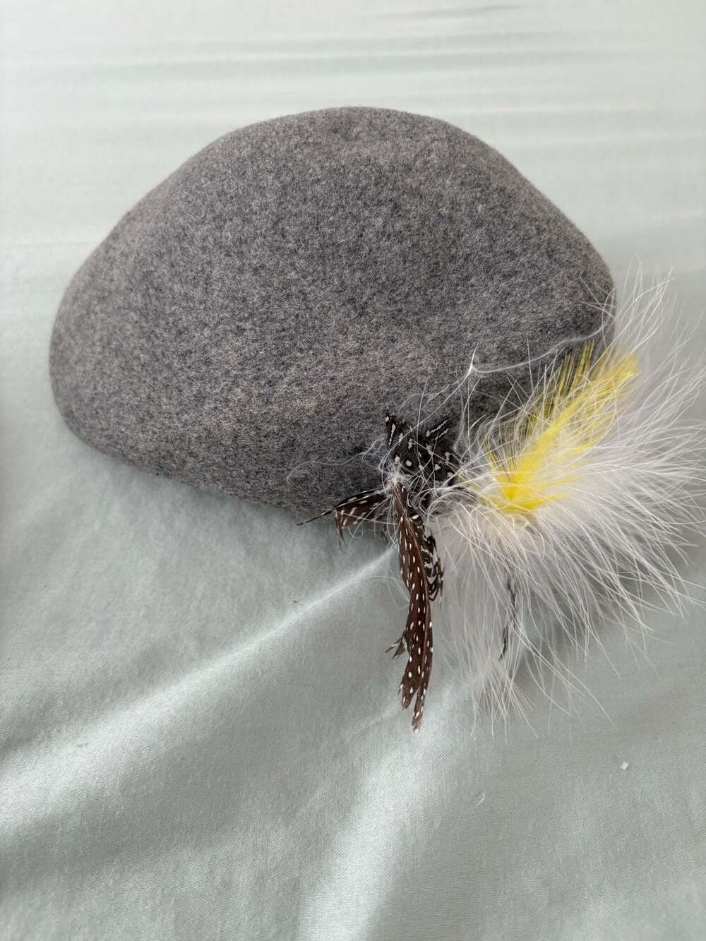 Geo W Bollman & Co Doeskin Felt 100% Wool Grey Hat Feather Accent